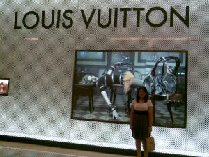 Afternoon Stroll to the Lavish Pacific Place.