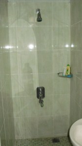 shower (pakai air panas)