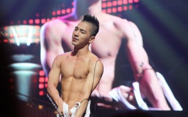 TaeYang-Celebrity-Singer-Sexy-Celebrity-600x375