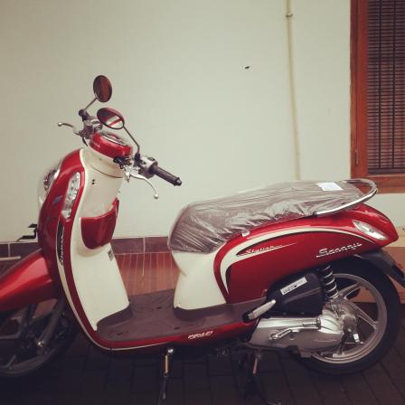 Secara random memenangkan motor Scoopy dari LINE Indonesia.